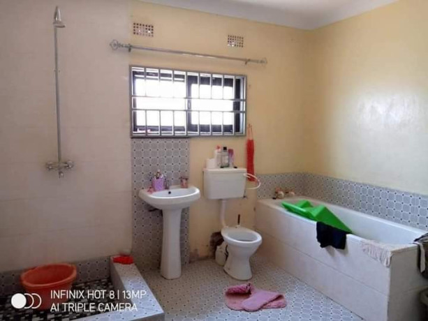 3-bedroom-flat-for-rent-in-chalala-big-1