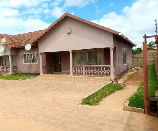 2-bedroom-flat-for-rent-in-chalala-big-0