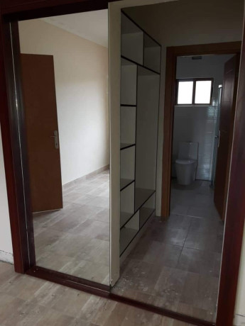 three-bedroom-flat-for-sale-in-ibex-hill-big-2