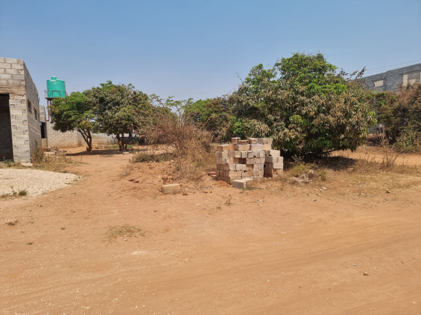 4-bedroom-incomplete-house-for-sale-in-roma-big-2