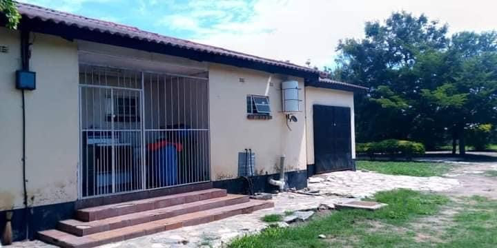 farm-house-for-sale-in-lusaka-west-big-9