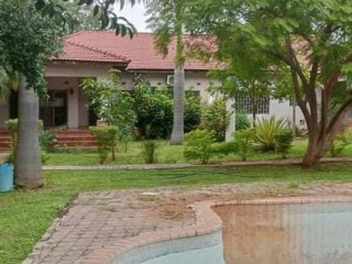 32-bedroom-flats-for-sale-in-longacres