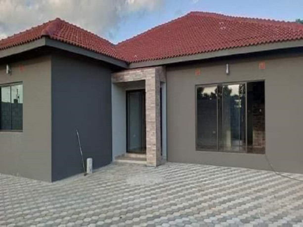 4-bedroom-house-for-sale-in-new-kasama-big-1