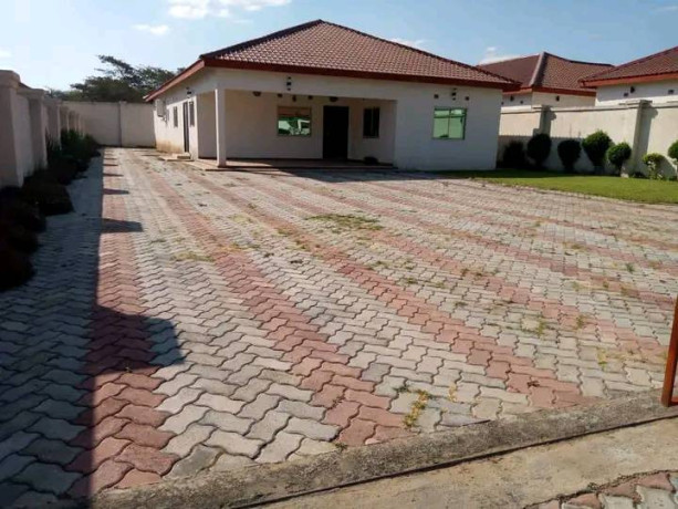 flats-for-rent-in-makeni-big-1