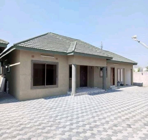 4-bedroom-flat-for-rent-in-ibex-meanwood-big-0