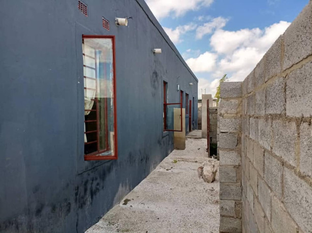 2-1-bedroom-flats-for-sale-in-garden-house-big-2