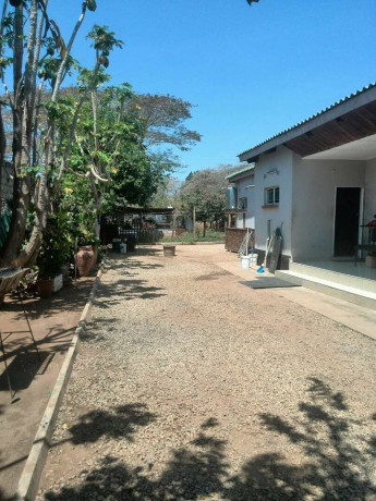 5-bedroom-house-for-sale-in-makeni-big-1