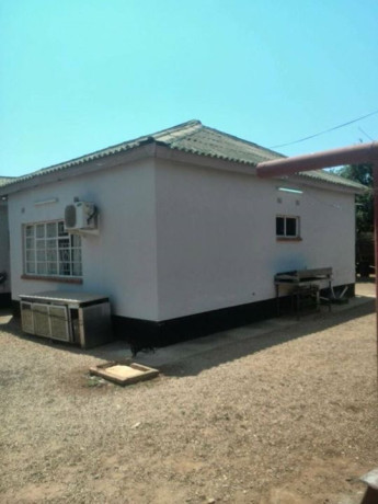 5-bedroom-house-for-sale-in-makeni-big-3