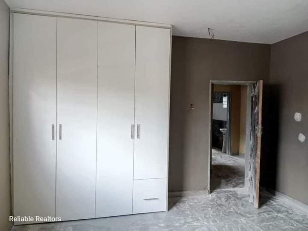 2-bedroom-flat-for-sale-in-lilayi-estate-big-3