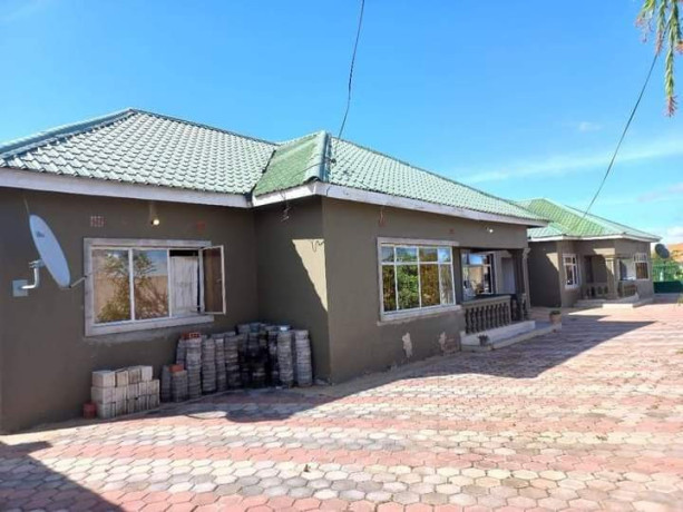 2x3-bedroom-flats-for-sale-in-meanwood-vorna-valley-big-8