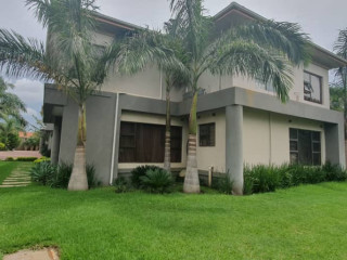 6-bedroom-house-for-sale-in-roma-park