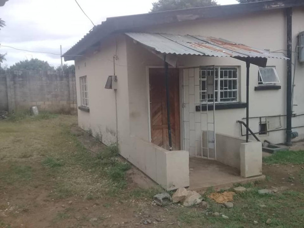 4-bedroom-house-for-sale-in-woodlands-big-2