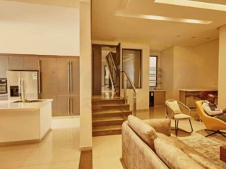 luxurious-fully-furnished-apartments-for-rent-in-roma-park