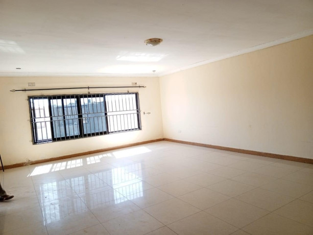 3-bedroom-flat-for-rent-in-chalala-big-1