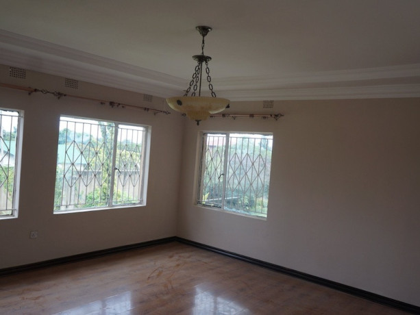 3-bedroom-modern-house-for-rent-in-ibex-hill-big-4