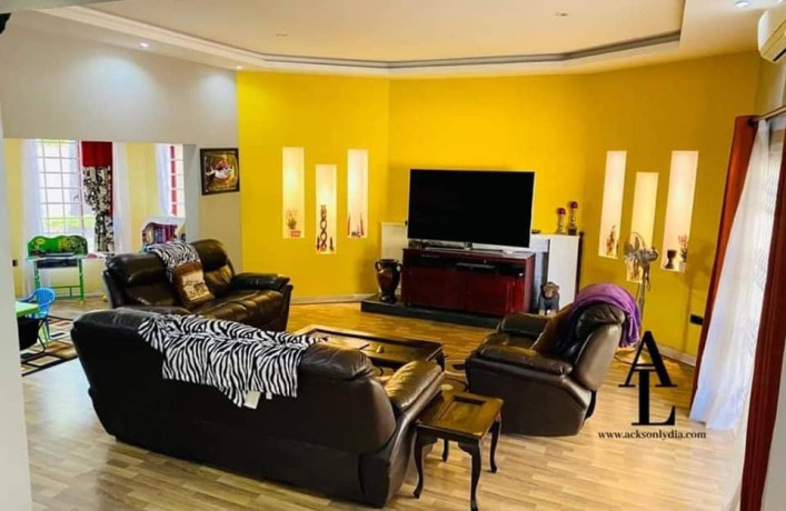 4-bedroom-standalone-house-for-sale-in-roma-big-2