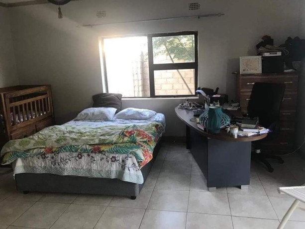 beautiful-3-bedroom-flats-for-sale-in-new-kasama-big-9