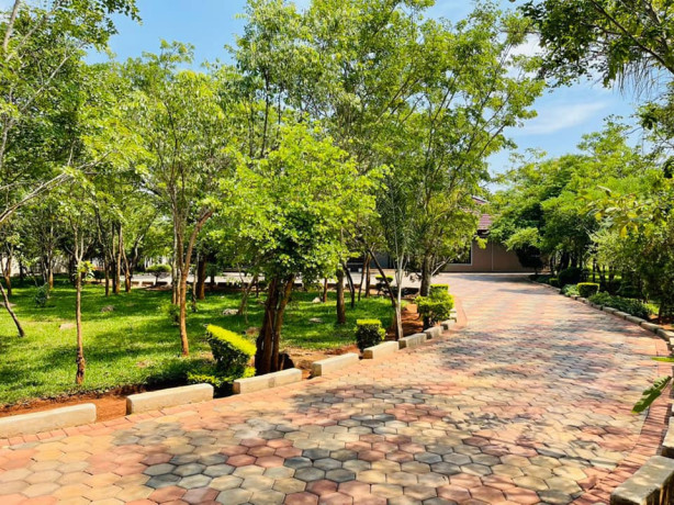 5-bedroom-house-for-sale-in-new-kasama-big-3