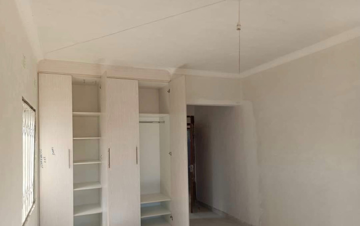 2-bedroom-flat-for-rent-in-chalala-big-2