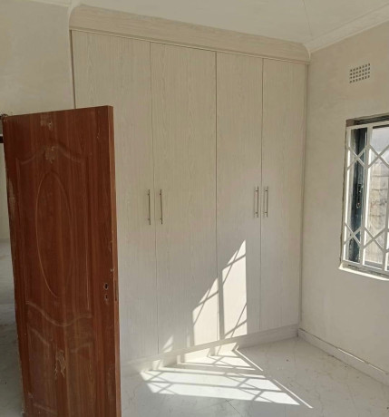 2-bedroom-flat-for-rent-in-chalala-big-3
