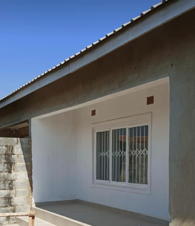 3-bedroom-flat-for-rent-in-meanwood-big-8