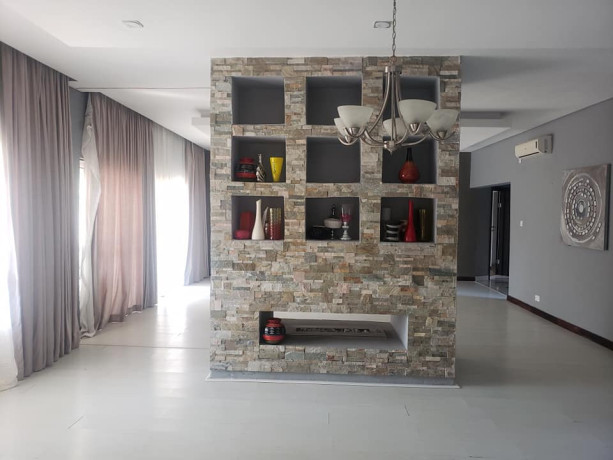 3-by-8-apartments-for-sale-in-eureka-park-big-3