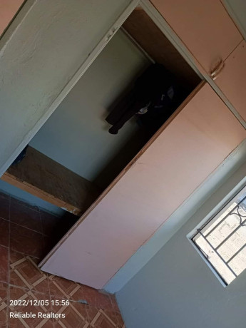 5-bedroom-house-for-sale-in-meanwood-big-5