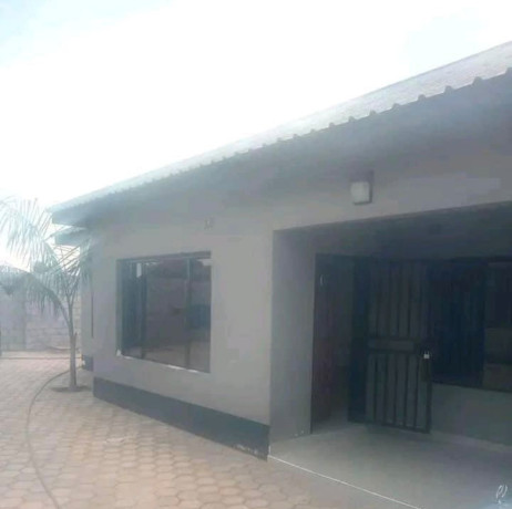 2-bedroom-flat-for-rent-in-lilayi-estates-big-4