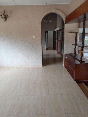 5-bedroom-house-for-rent-in-roma-big-4