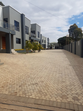 10-fully-furnished-flats-for-sale-in-rhodespark-big-2