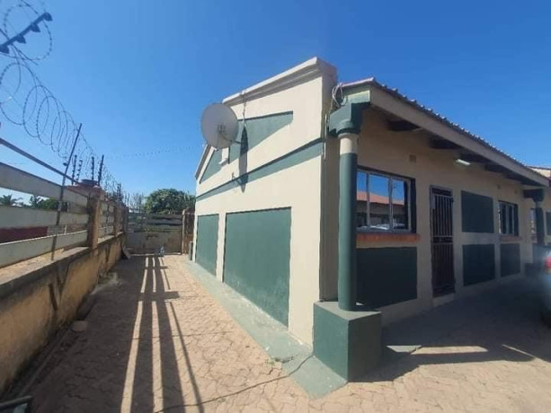 2-bedroom-flat-for-rent-in-phi-big-1