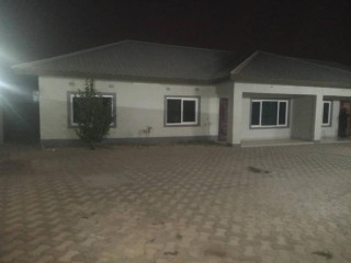 2-bedroom-flat-for-rent-in-lilayi