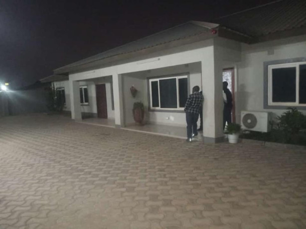 2-bedroom-flat-for-rent-in-lilayi-big-1