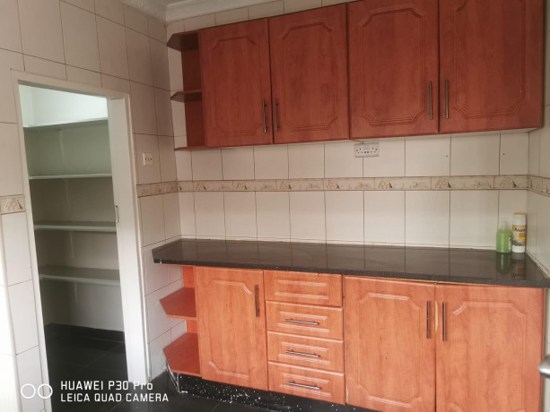 3-bedroom-flat-for-rent-in-chalala-big-7