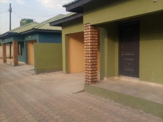 2-bedroom-flat-for-rent-in-makeni