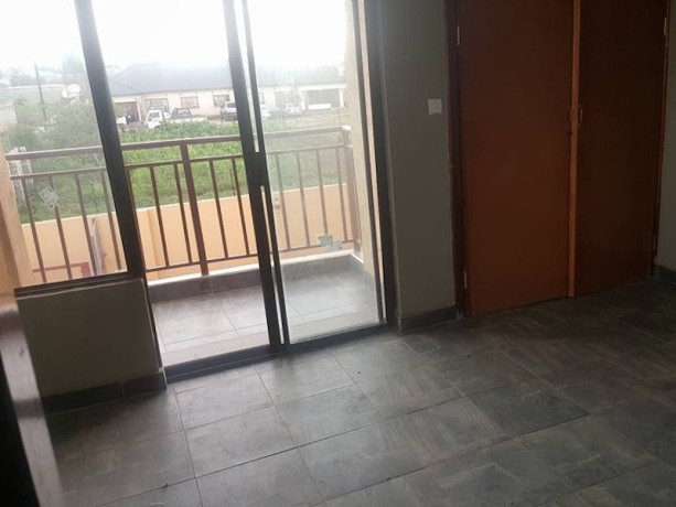 2-bed-1-bath-apartments-flats-for-rent-in-ranchdale-big-3