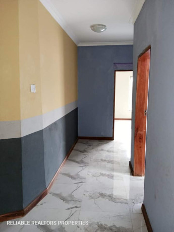 3-bedroom-flat-for-rent-in-lilayi-estate-big-1