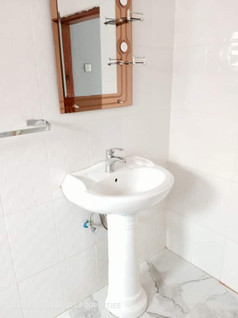 3-bedroom-flat-for-rent-in-lilayi-estate-big-3