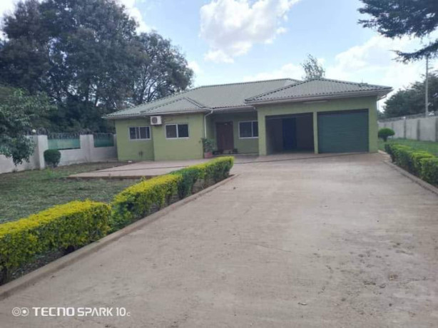 3-bedroom-flat-for-rent-in-lilayi-big-5