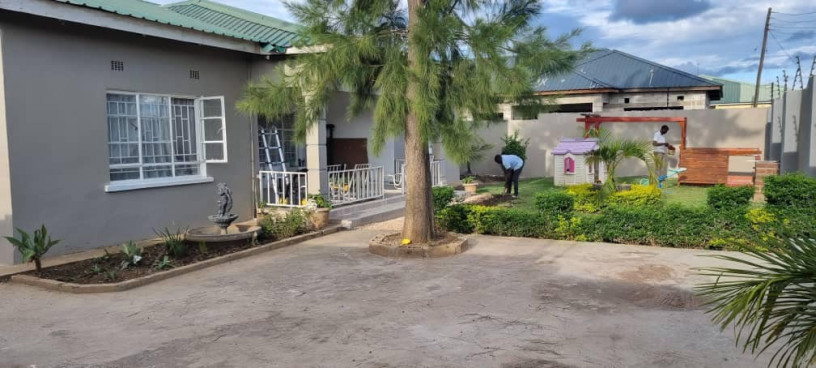 4-bedroom-standalone-house-for-sale-in-foxdale-big-4