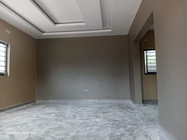 newly-built-3-bedroom-house-in-chalala-big-6