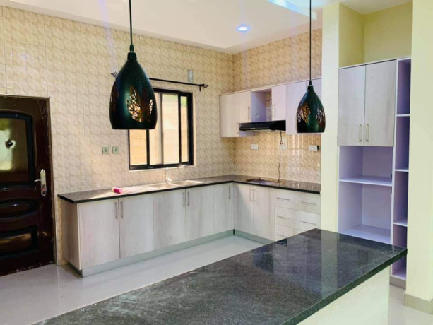 4-flats-for-sale-in-meanwood-ibex-big-3