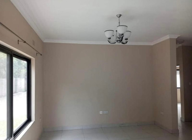2-bedroom-flat-for-rent-in-rhodespark-big-3