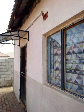 2-bedroom-flat-for-rent-in-lilayi-big-8