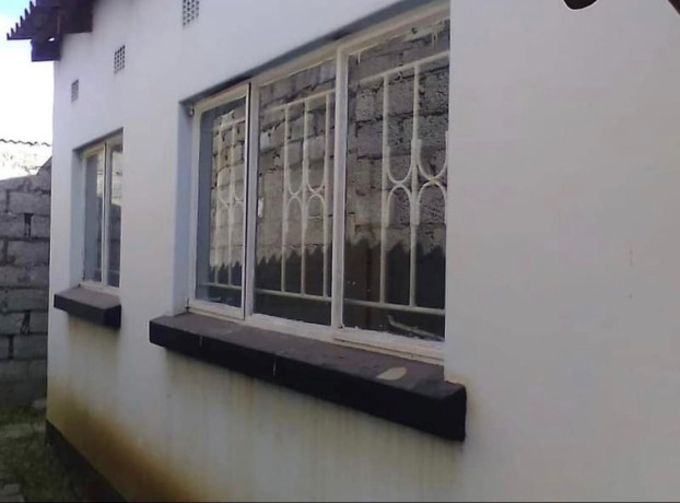 1-bedroom-apartment-in-thorn-park-big-0