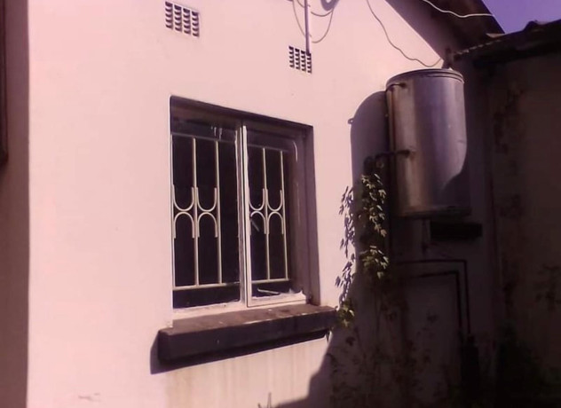 1-bedroom-apartment-in-thorn-park-big-5