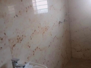 2-bedroom-flat-for-rent-in-meanwood-chamba-valley