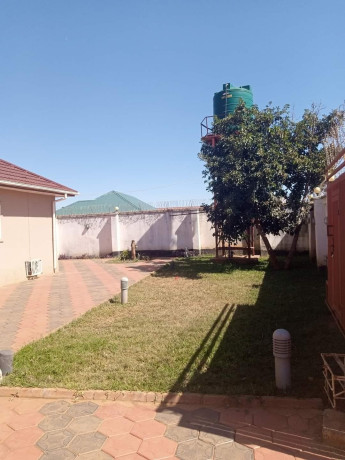 4-bedroom-house-for-sale-in-lilayi-big-5