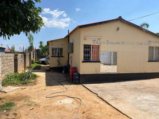 3-bedroom-house-for-sale-in-phi-big-2