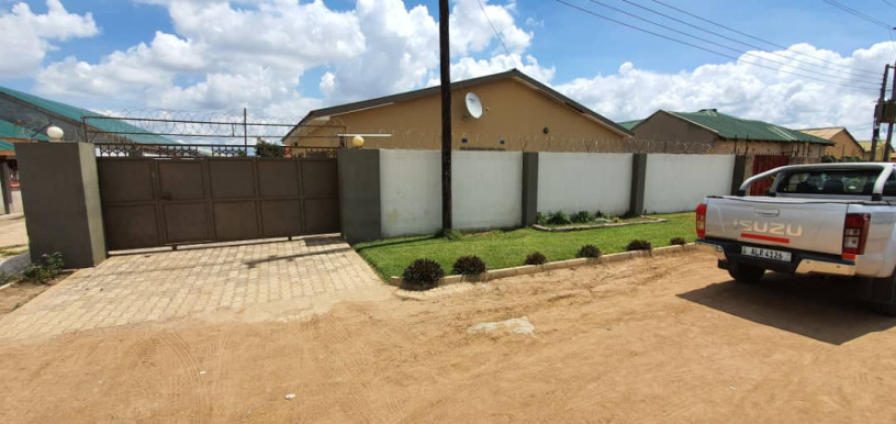 2-3-bedroom-house-for-sale-in-chalala-big-2